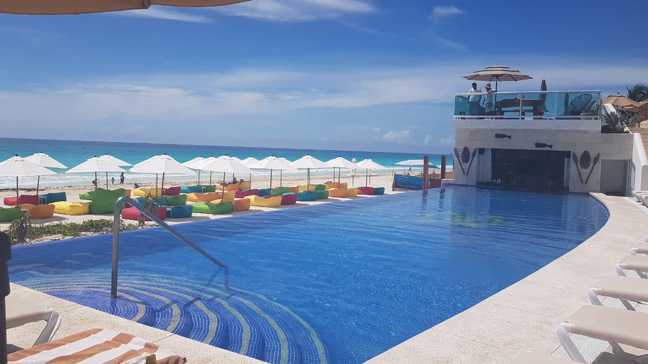 Cozy And Modern Apartment Cancun Exterior photo